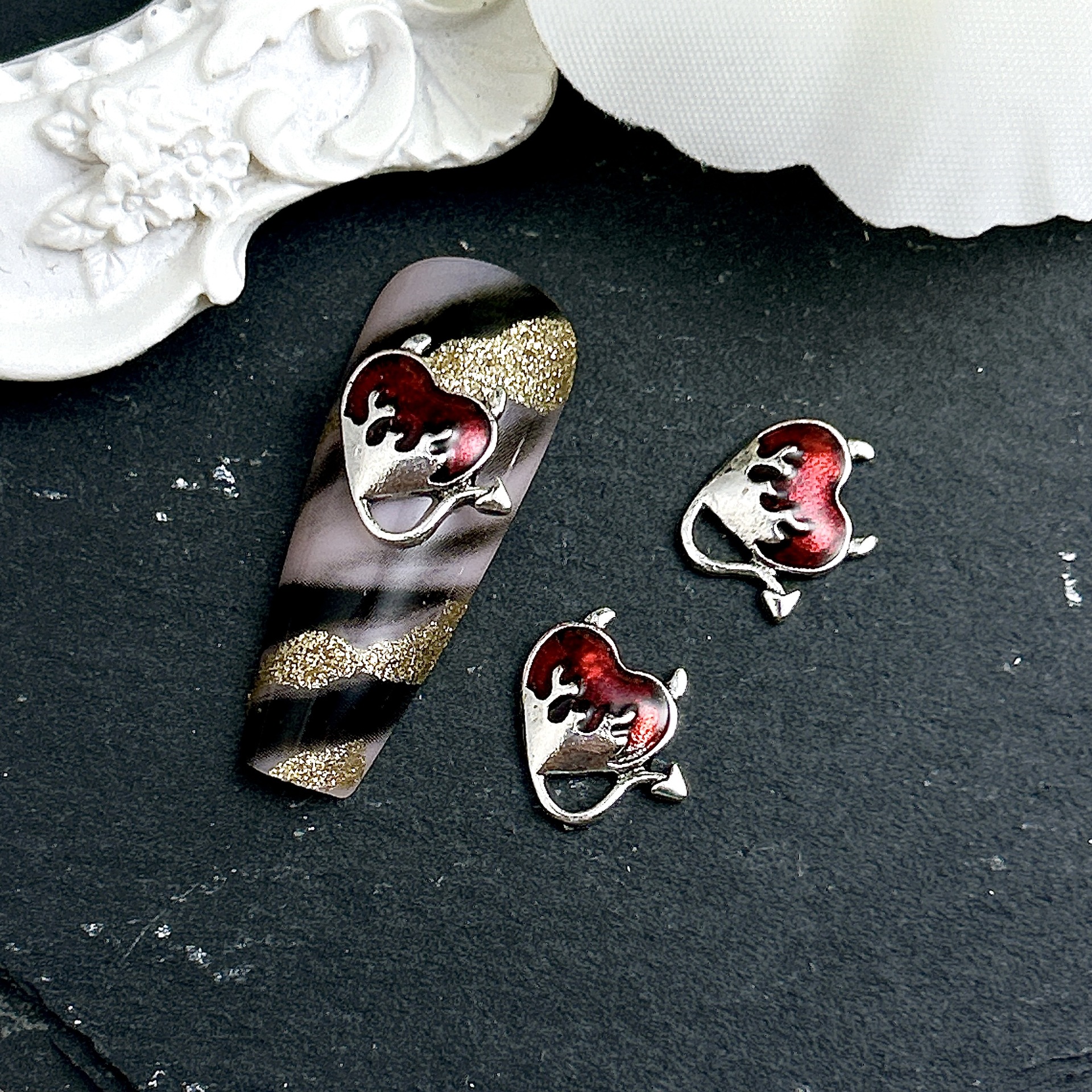 Nuevos dijes de aleación Retro para uñas con forma de corazón, Cruz de Metal 3D, calavera, prensa francesa, accesorios de decoración para uñas, manualidades DIY Y2K: Lavanda