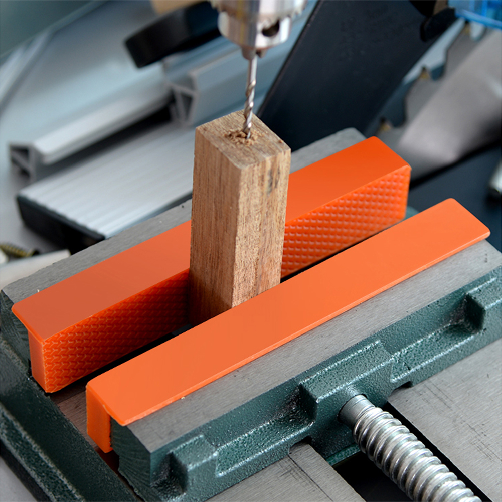 1 Pair Of Magnetic Soft Pad Jaws Rubber For Metal Vise 4.5Inch Long Pad Bench Vice Home improvement