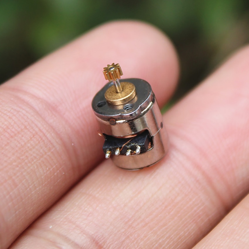 10PCS/Set 8mm Stepper Motor Micro Two-phase Four-wire Stepper Motor Stepping motor with 9 Teeth Gear, Shaft Diameter 0.8mm