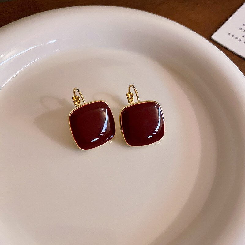 Trendy Vrouwelijke Rode Groene Steen Oorbellen Sierlijke Gouden Kleine Kleur Clip Oorbellen Voor Vrouwen Charm Bruid Vierkante Bruiloft Oorbellen: red