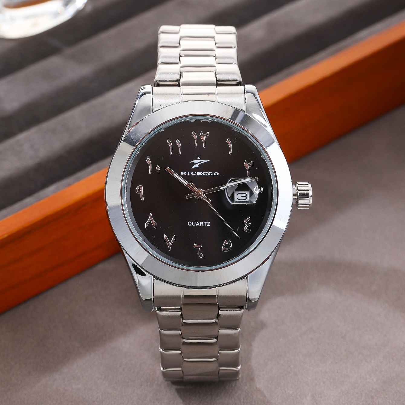Quartz ur herreur luksuriøst trendy enkelt moderigtigt armbåndsur til daglig brug forretningsur herreur kalenderure