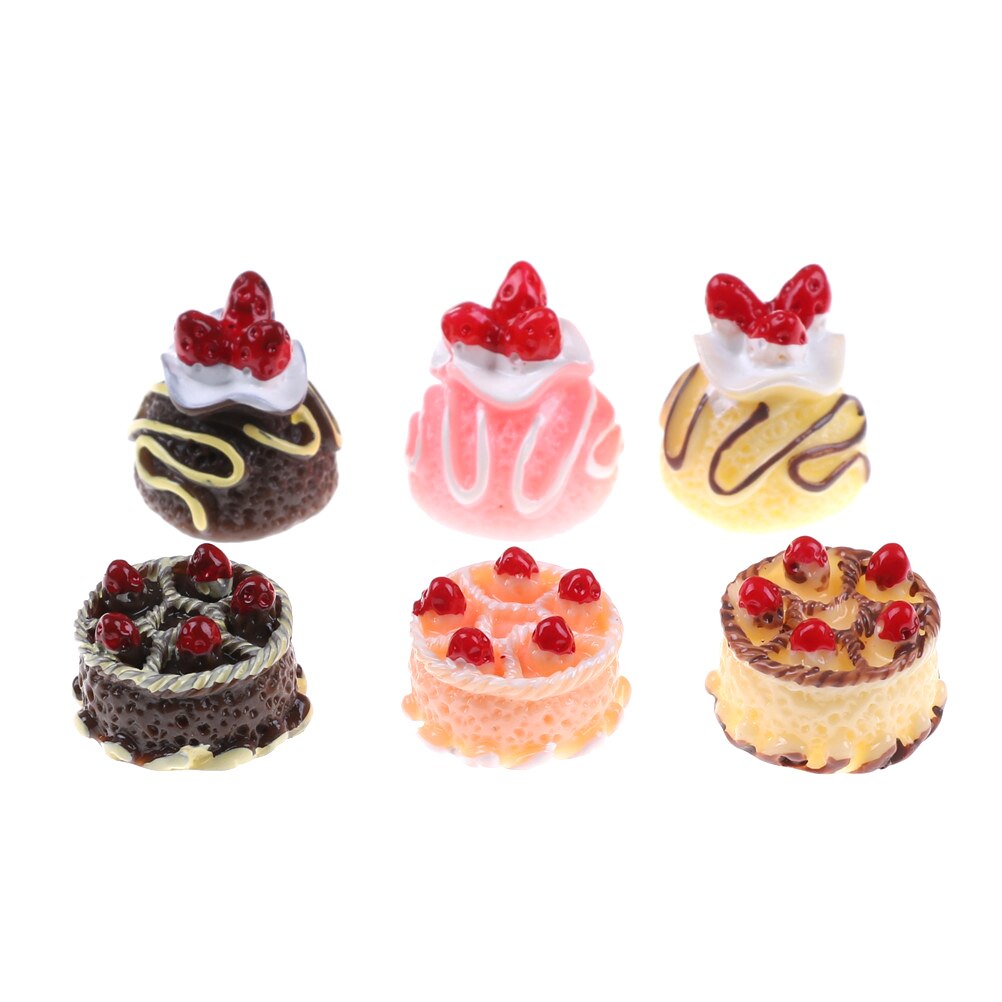 6 Teile/los Gefälschte Erdbeere Kuchen Lebensmittel Harz Flatback Flache Rückseite Cabochon Kawaii DIY Harz Handwerk Dekoration Puppenhaus Miniatur