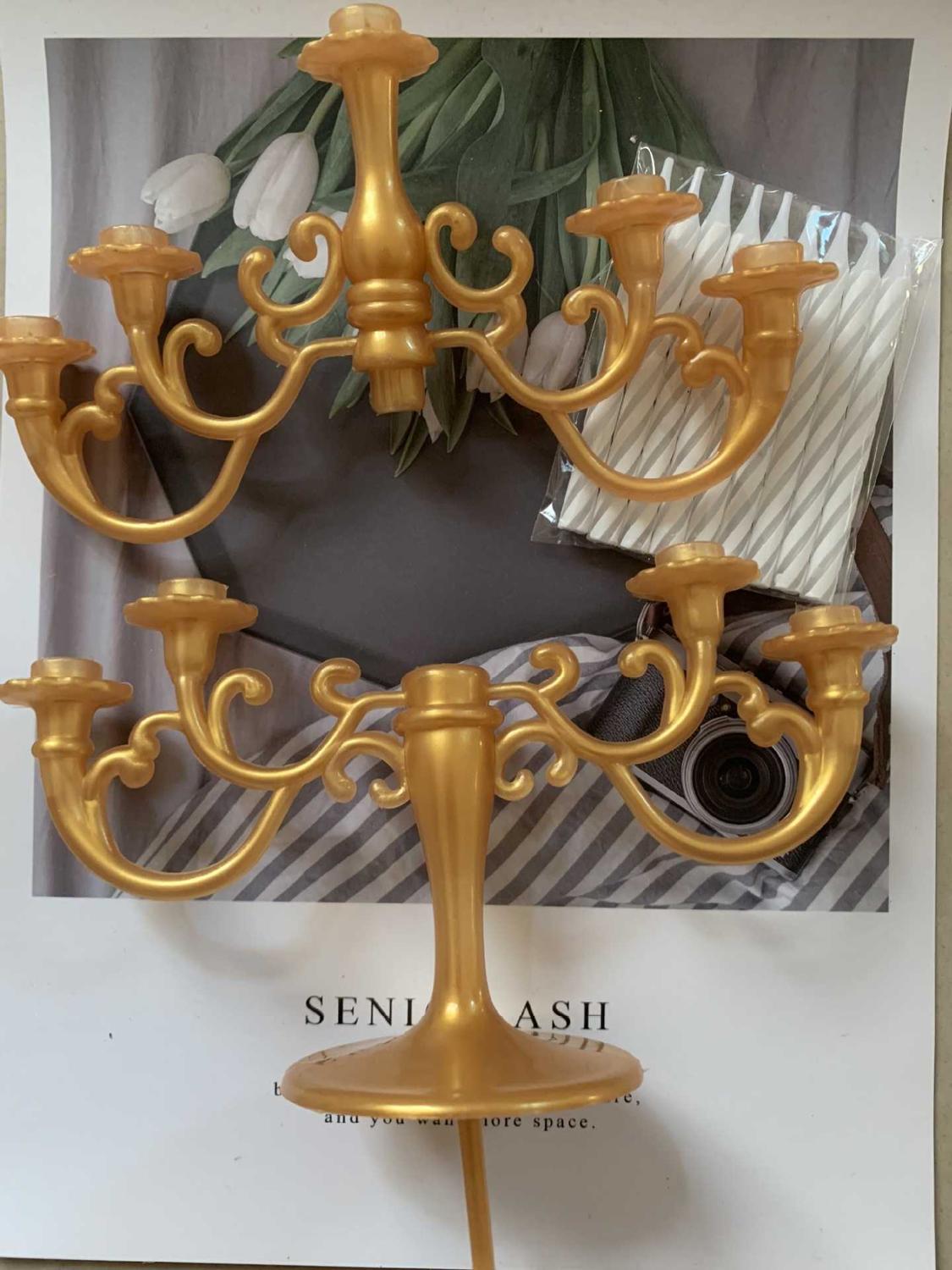 Candelabros de plástico HeyMamba para decoración superior de pastel con vela para niños y adultos, juego de candelero colorido para fiestas de cumpleaños