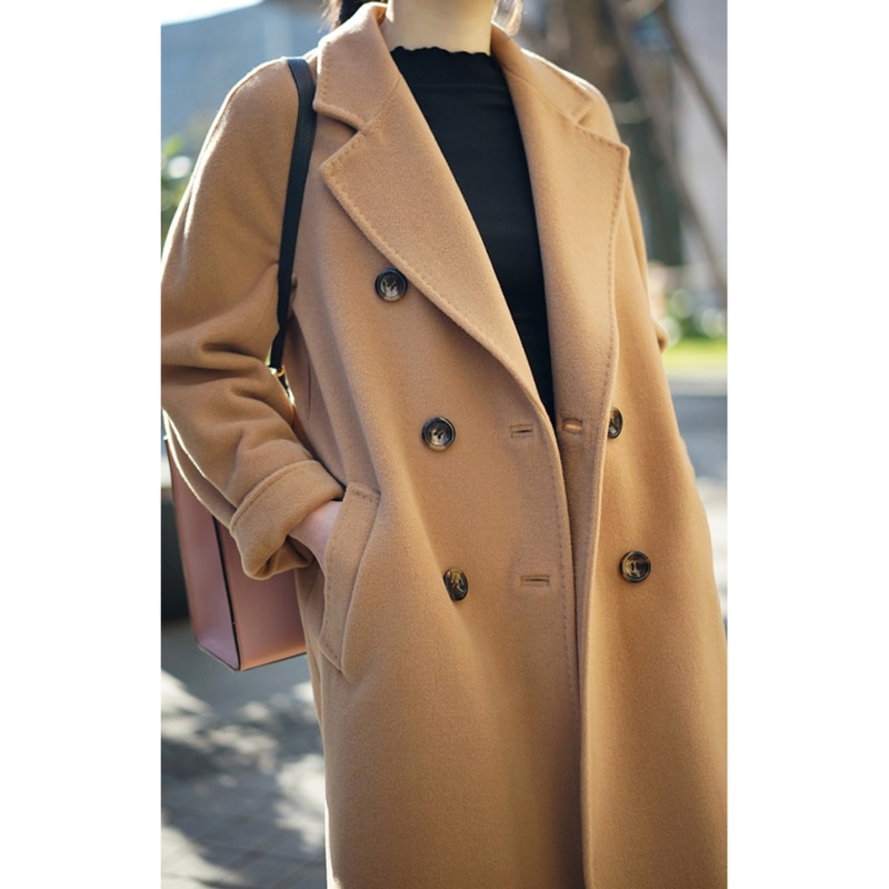 Fashion beige woolen outwear oversized long coats fur collar woolen outwear Notched
