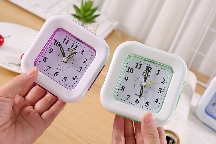 alarm clock Pocket Plastic Alarm Clock Student Home Pure Silent Alloy Stainless Steel Alarm Clock Desk Home Decor