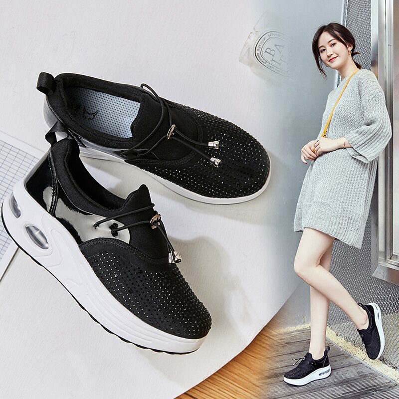 Spring Women Fitness Shoes Platform Shake Sneakers Women Breathable Women Casual Shoes Slip On Thick Bottom Heels Toning