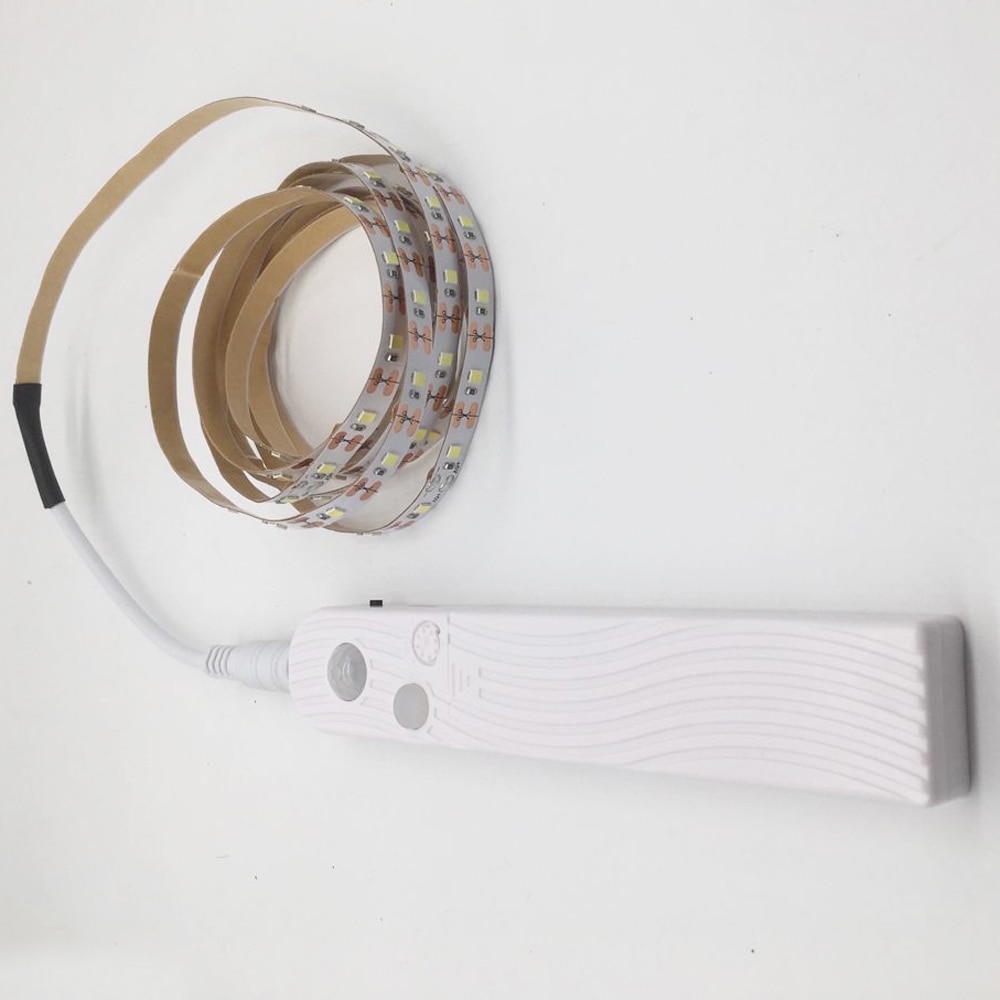 1m 2m 3m Draadloze PIR Motion Sensor LED Bed Closet nachtlampje 5V 2835 LED Strip AAA Batterij Power Flexiable lamp Verlichting