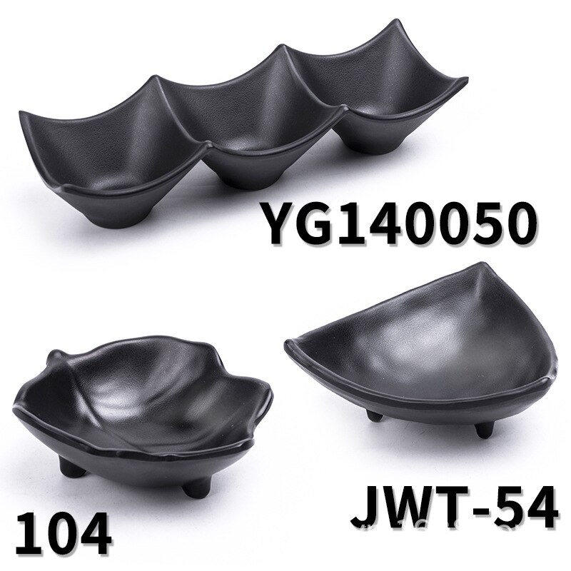 Plat d'assaisonnement japonais-coréen plat à sauce à deux grilles imitation porcelaine  a5 assiettes à collation noires en mélamine sauce à trois grilles