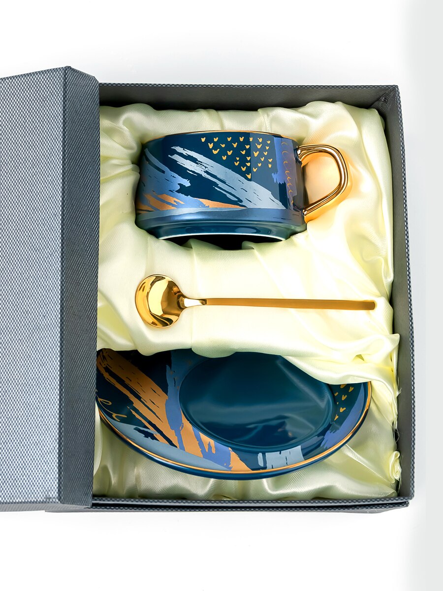 European Style Ceramic Coffee Cup and Saucer Set Beautiful Reuseable Coffee Cup Filizanki Do Kawy Mug BD50CS
