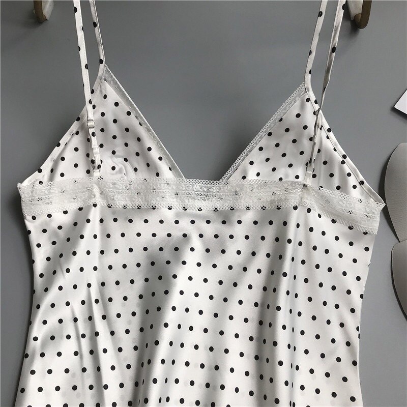 Dames slaapjurk, comfortabele nachtjapon, eenvoudige stijl, oranje jurk tot op de knie, dames homewear jurk met borstkussen voor de zomer