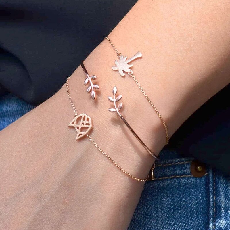 Modyle 4 stks/set Mode Brief Liefde Arrow Driehoek Knoop Cactus Chain Gold Bangle Set Lady Exquisite Verstelbare Sieraden Verjaardag: 82789