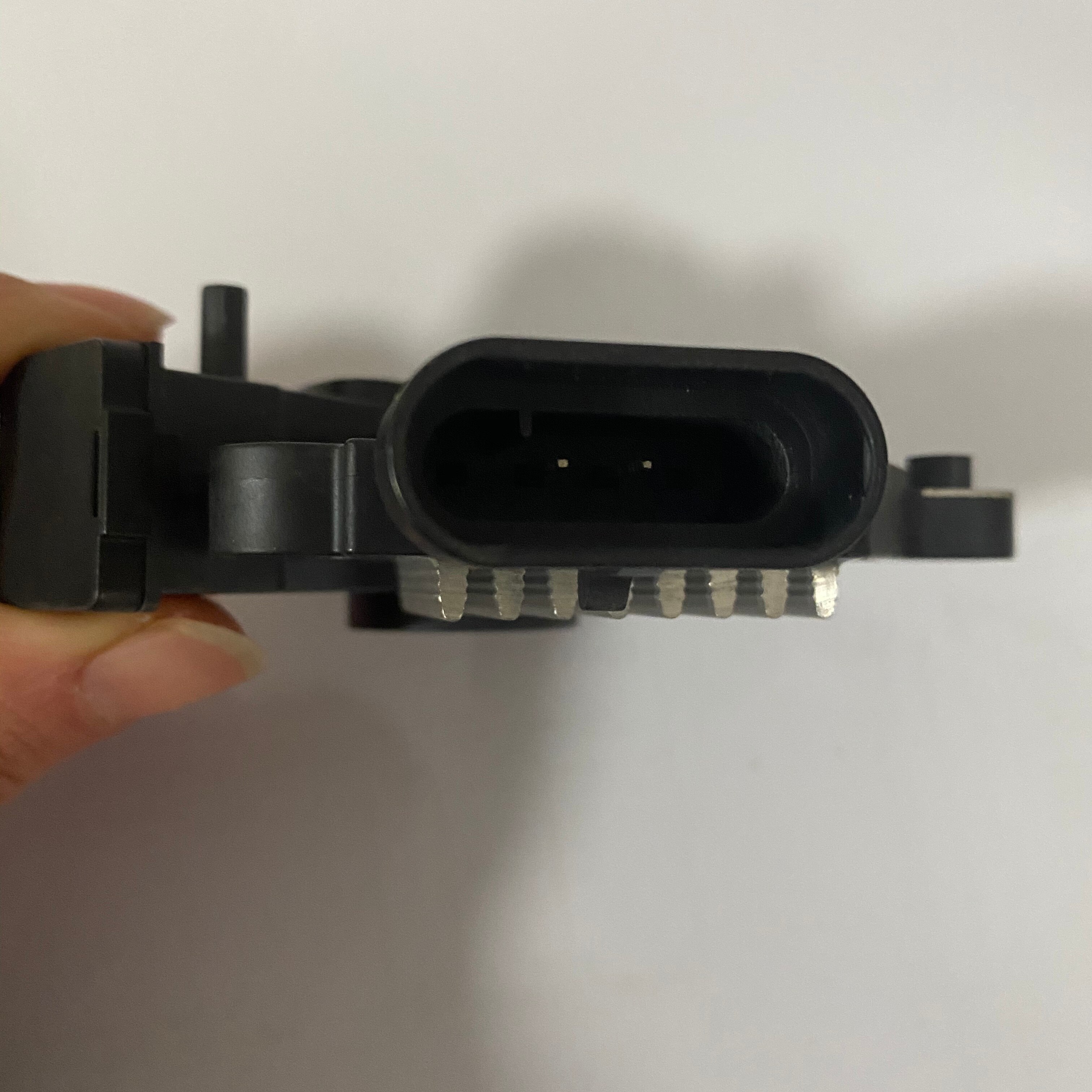 Generator Alternator Regulator for Chevro-let Captiva 2 Pins