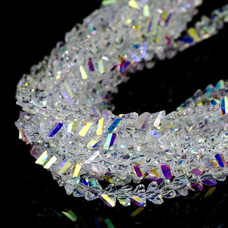 6mm blandede farver facetslebne trekantede glasperler løse spacer glasperler til smykkefremstilling af øreringe gør-det-selv: Hvid