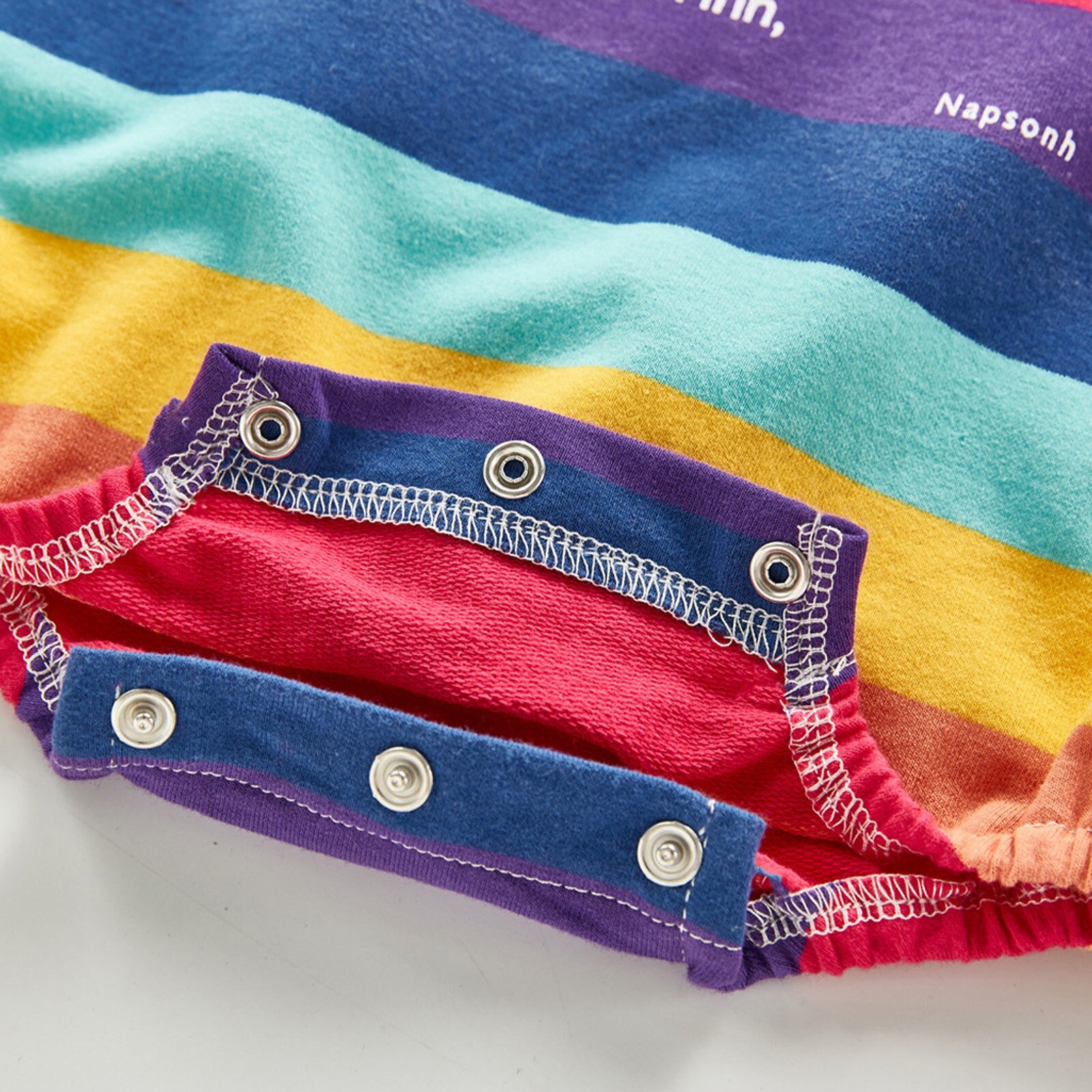 Pelele de manga larga para bebé, mono de arcoíris con cuello para niña, pelele triangular cómodo de 0-3 años