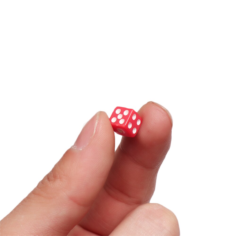 50 pièces/sac dés 8mm dés en plastique jeu à boire dés Standard Six faces dés fêtes d'anniversaire jeu de société outil de divertissement