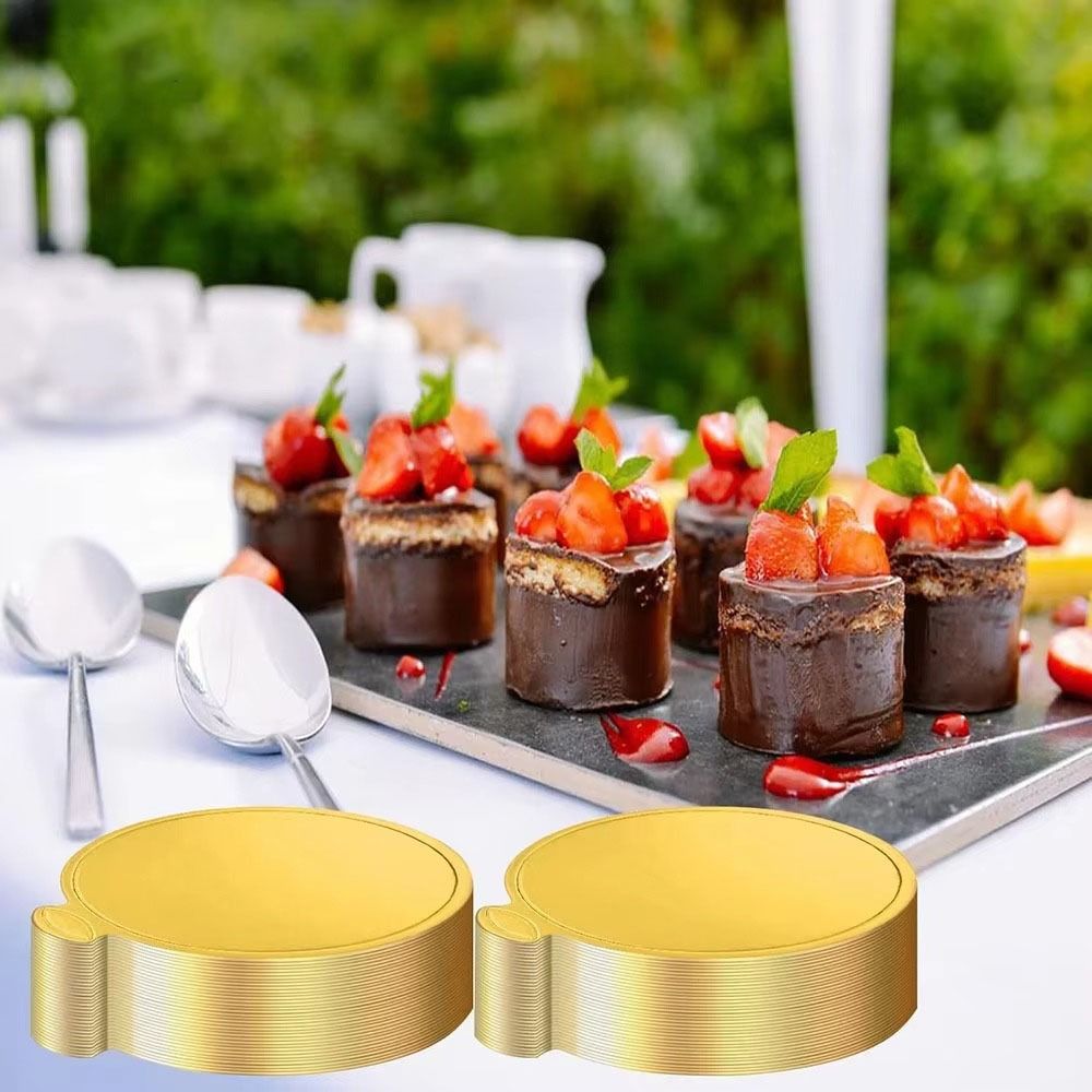 100 Uds herramienta para hornear pastel desechable cartón papel bandeja de postre dorada Mini Base de magdalenas multiforma comercial