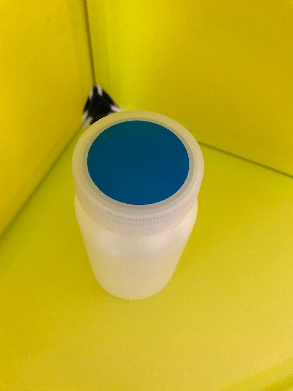 1PCS 250mL Capacity Laboratory Storage Plastic Widemouth Bottle White