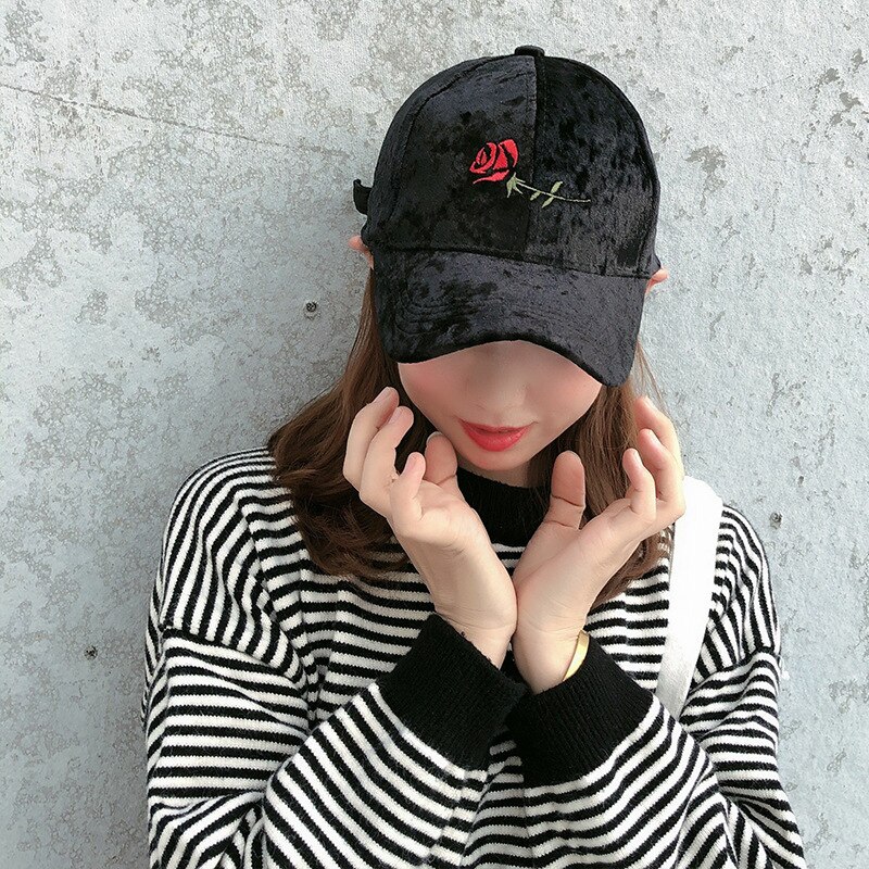 Sammet keps kvinna ros broderade keps casual utomhus snapback kepsar