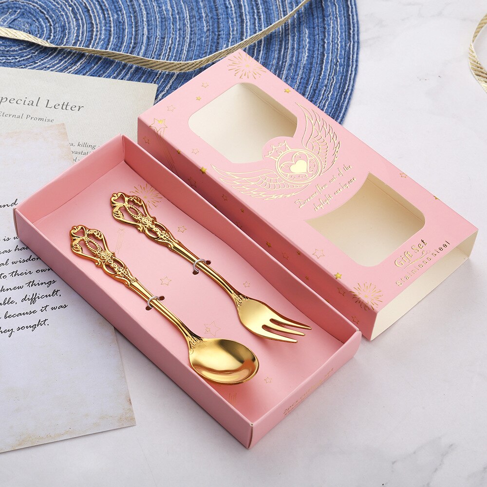 Stainless Steel Retro Spoon European Embossed Gold-plated Spoon Fork Hollow Coffee Spoon Dessert Fork Wedding Tableware Set
