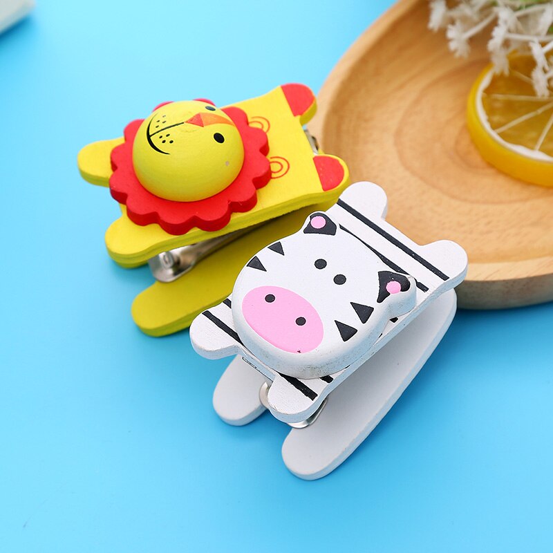 1PC cartoon wooden animal mini stapler elephant tiger cow hippo alligator screw connected manual stapler school supply