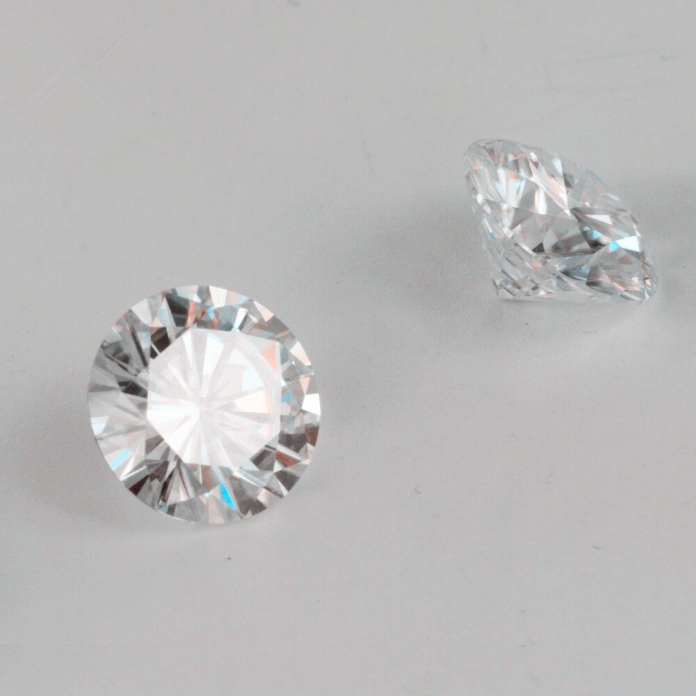 Offer Certificate Test Positive 0.6ct 5.5mm IJ Color VVS 3EX Brilliant Cut Lab Grown Moissanite For Earring Bracelet