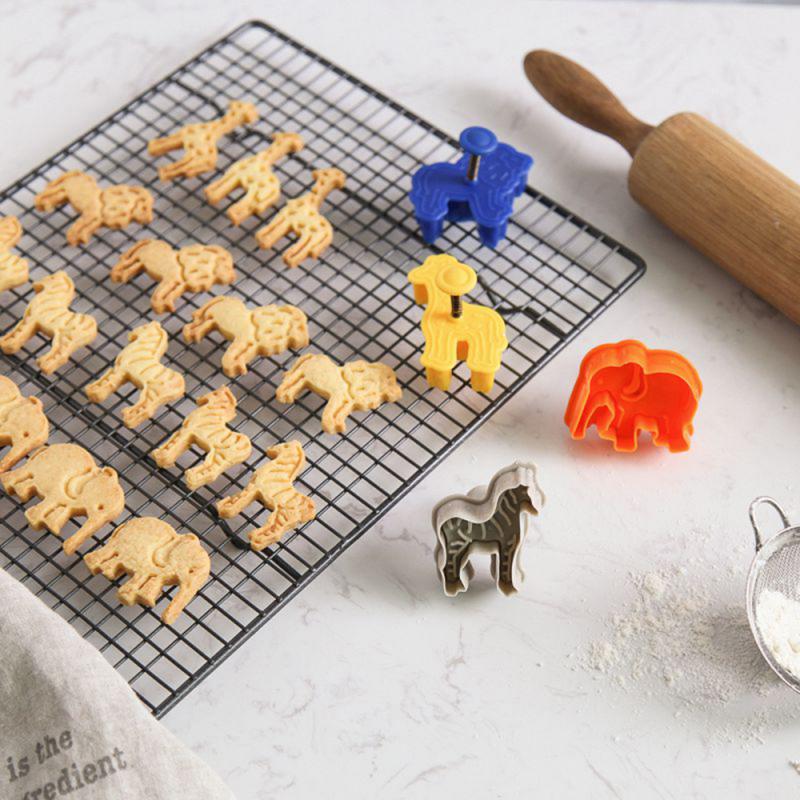 4 Uds. Galletas animales de plástico León jirafa cebra cortador de galletas para hornear utensilios de decoración de pasteles