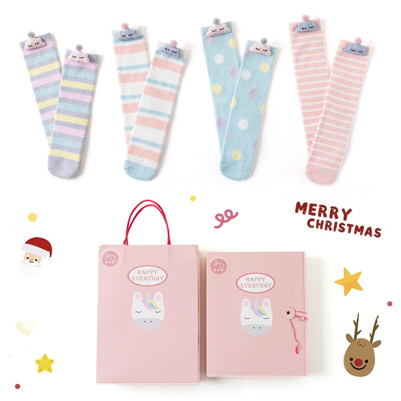 4 paia confezione regalo calzini natalizi per bambini autunno/inverno velluto corallo mantieni caldi calzini per bambini calzini genitore-figlio carini di alta qualità: ML19-977
