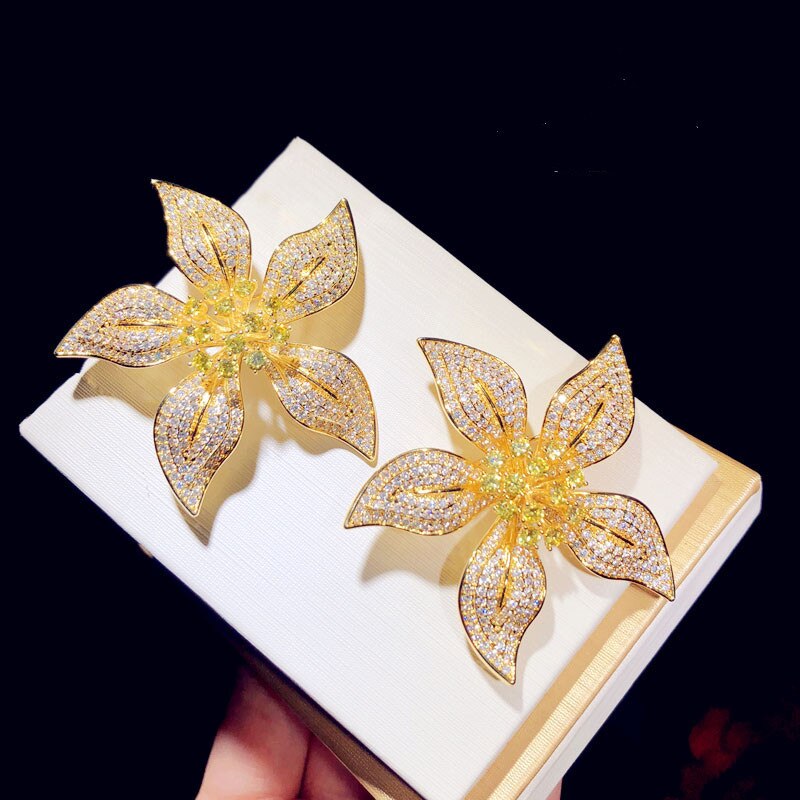 Brooches For Women Cubic Zirconia Yellow Bauhinia Luxury Vintage Big Pin Boutonniere Hyperbole Fine Jewelry Accessories