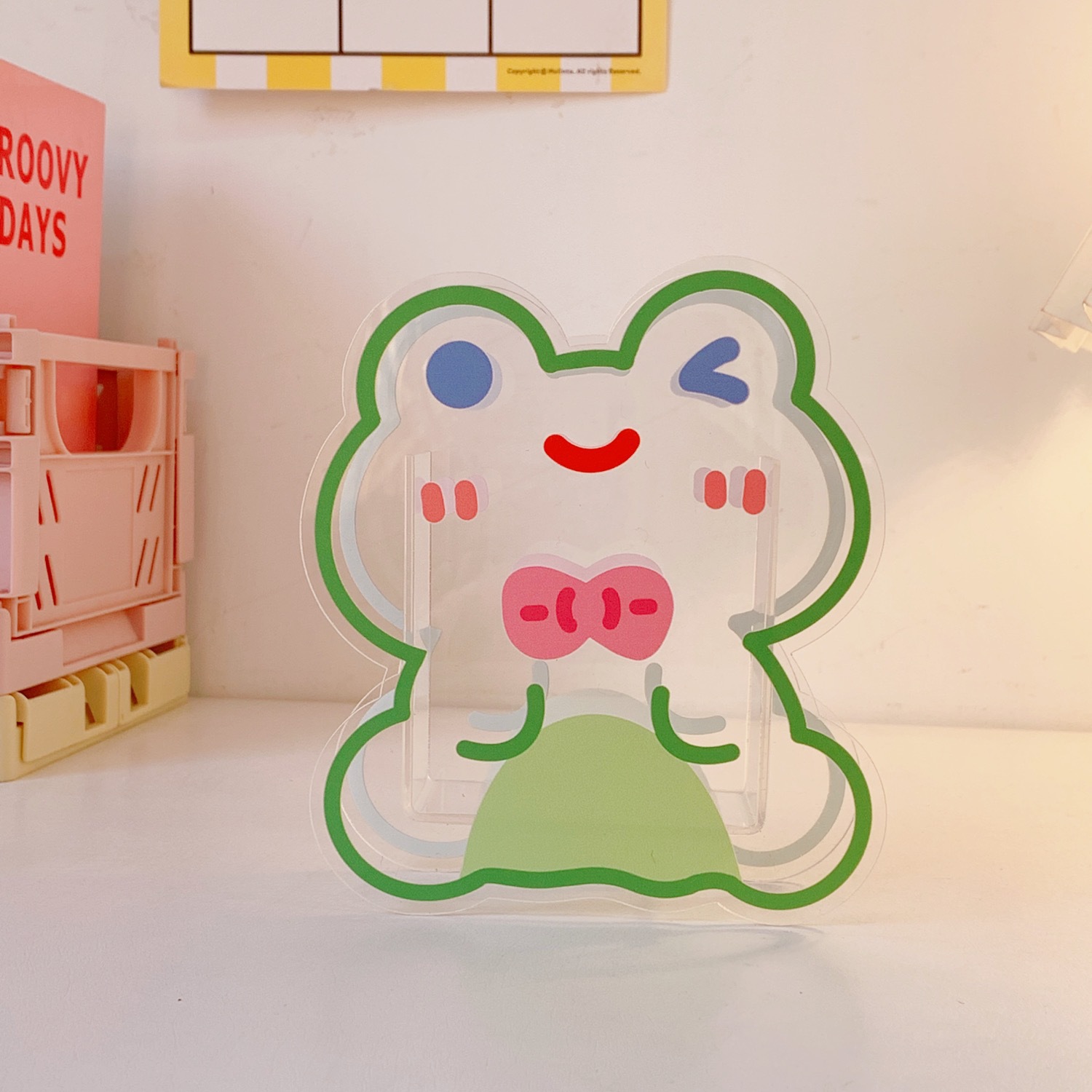 Organizador Kawaii para bolígrafos, caja de almacenamiento bonita, creativa, de acrílico, para decoración de escritorio, transparente, para estudiantes: little frog