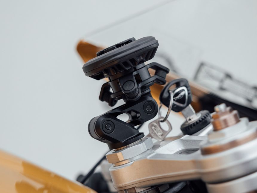 Quad Lock Phone Mount-Out Front Mount Pro & Vibration Dampener