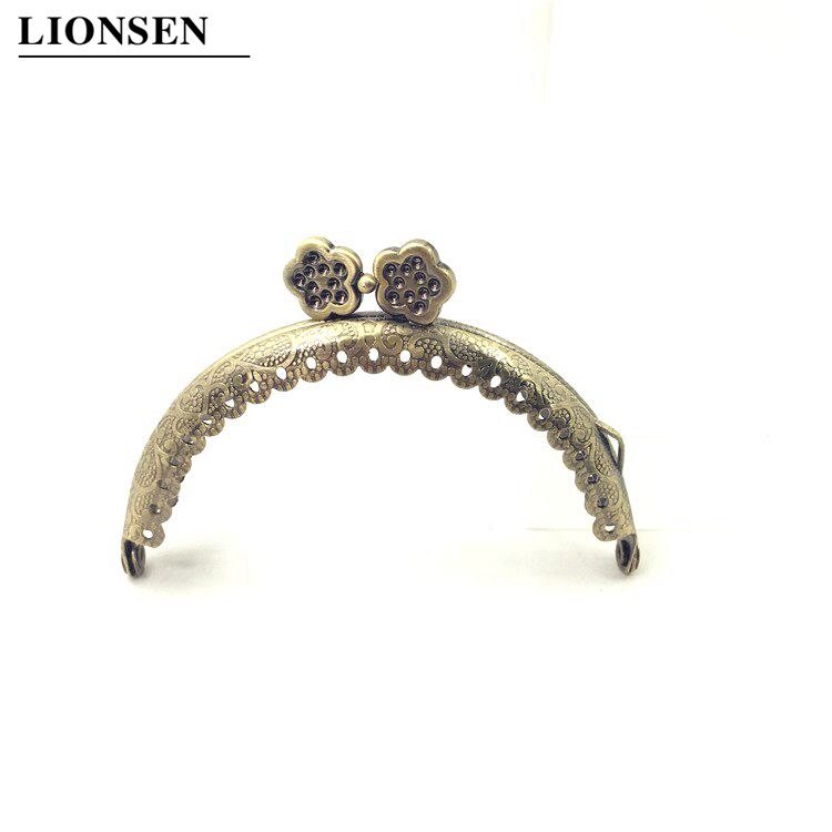 LIONSEN 8.5cm semi cirkel Pruim zilver brons Metal Purse Frame Handvat voor Clutch Bag Handtas Accessoires Maken Kus Sluiting lock: No.3 Bronze lace