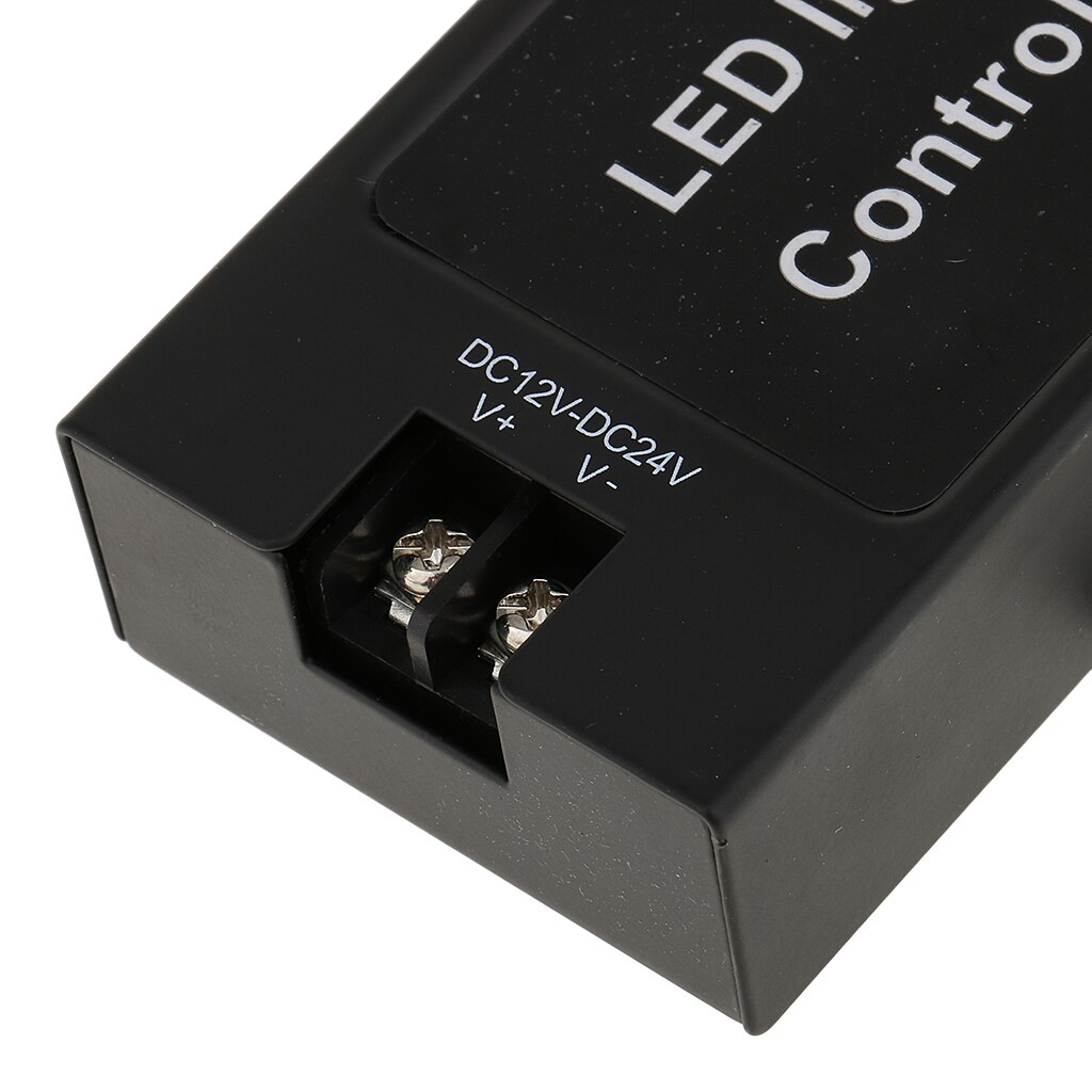 Universal 12V-24V LED Light Bar Battery Box Remote Flash Strobe Controller 7 Flashing Modes