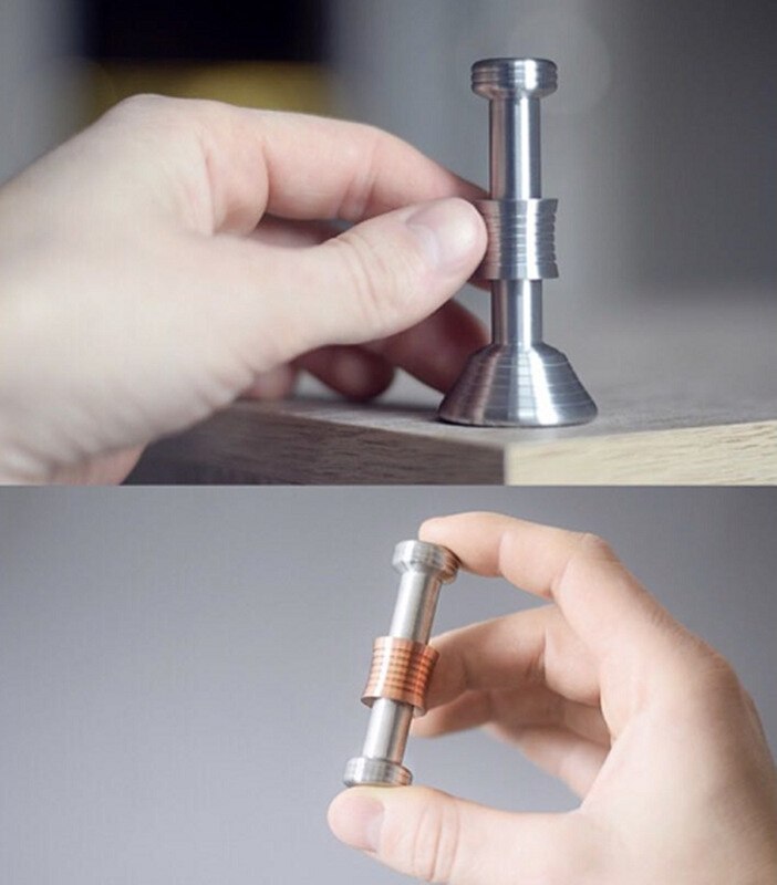 3Pcs/Lot Novelty MoonDrop Moon Mars Anti-gravity Fidget Desk Toy Displaying Gravity On The MOON Fidget Toy