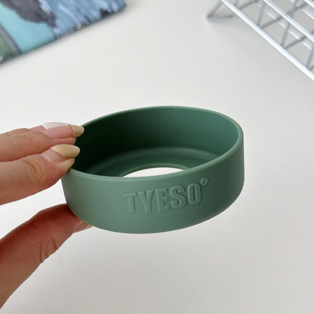 1Pcs Universal Silicone Anti Slip Bottom Cover for Tyeso Water Bottle Bottom Sleeve Cover Water Bottle 71mm to 77mm Diameter: light green