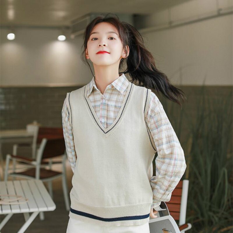 Sweater Vest Women Autumn Loose V-neck Sleeveless Korean Style All-match Womens Vintage Waistcoats Ulzzang Fresh Chic