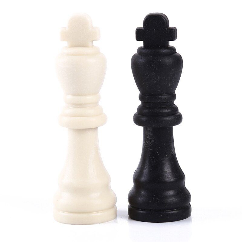 Medieval Chess Pieces/plastic Complete Chessmen Chess Magnetic International Word Chess Game Entertainment Black&white 31mm