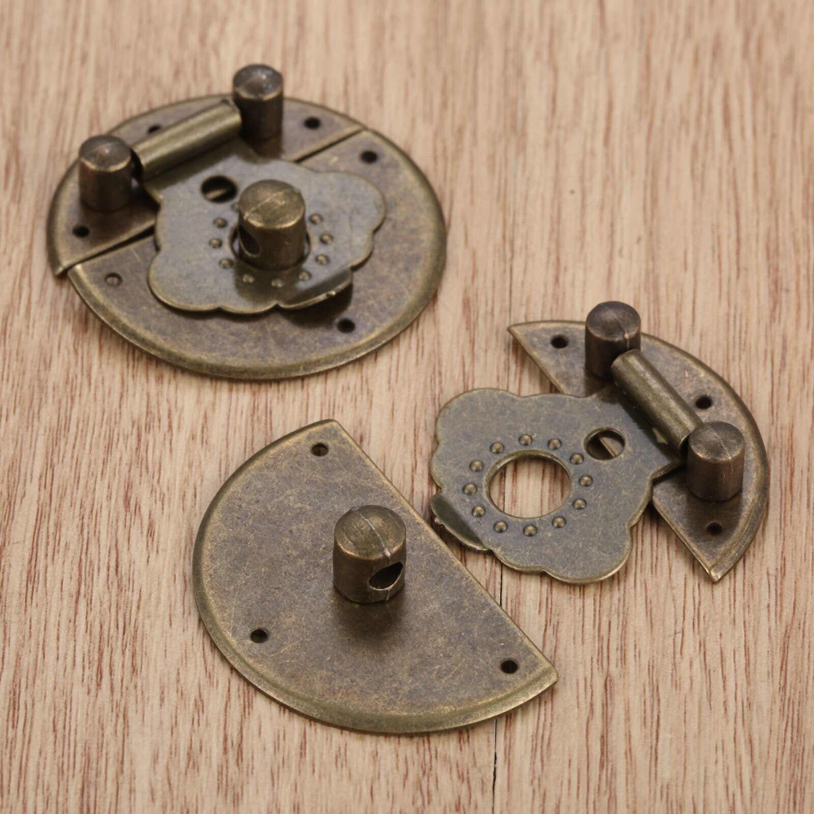 40mm Antique Bronze Round Box Latch Clasps Padlock... – Grandado