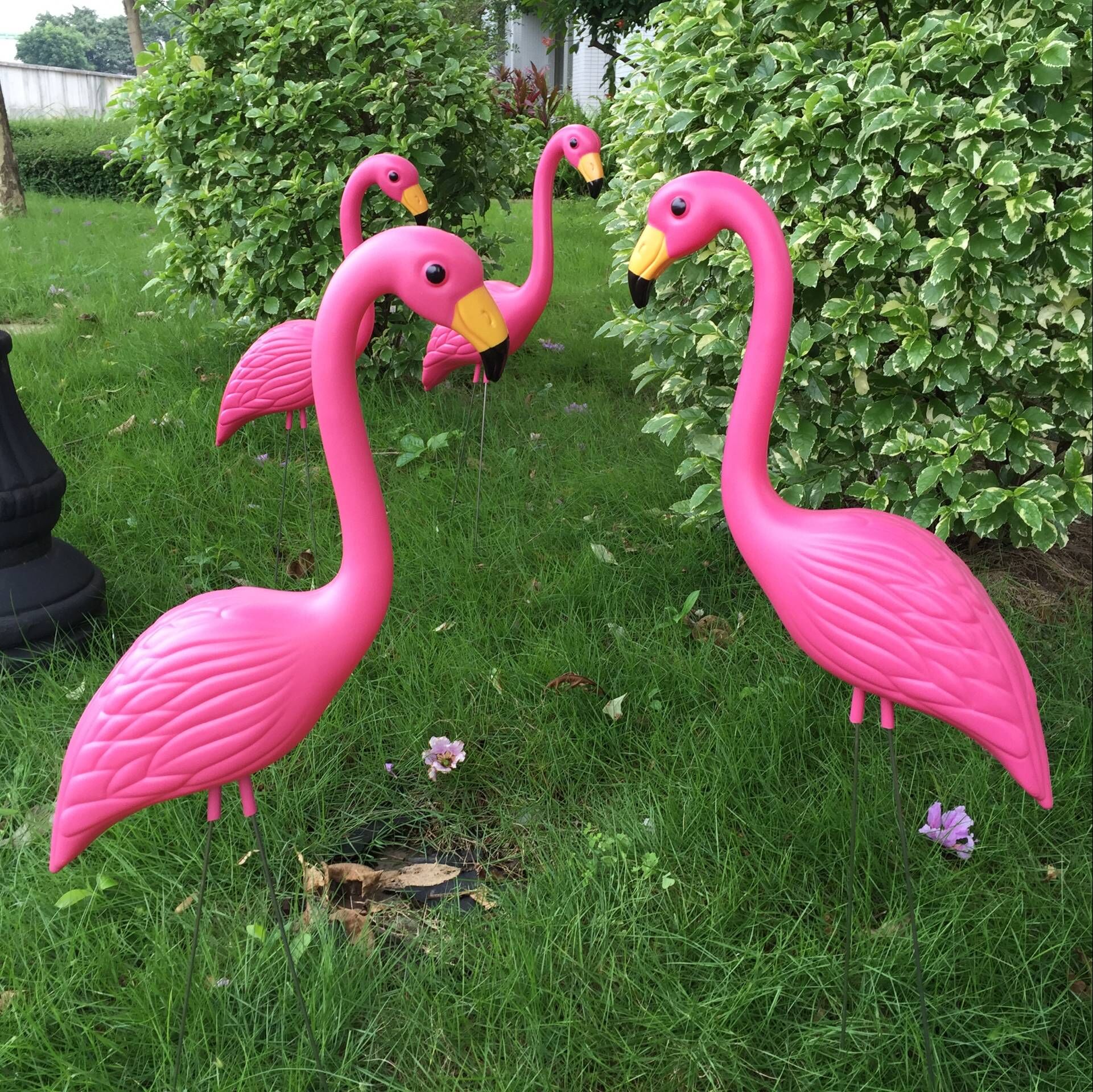2Pcs/set Artificial Paunchy Flamingos Plastic Yard Lawn Art Stakes Simulated Flamingo With Belly Garden Ornaments