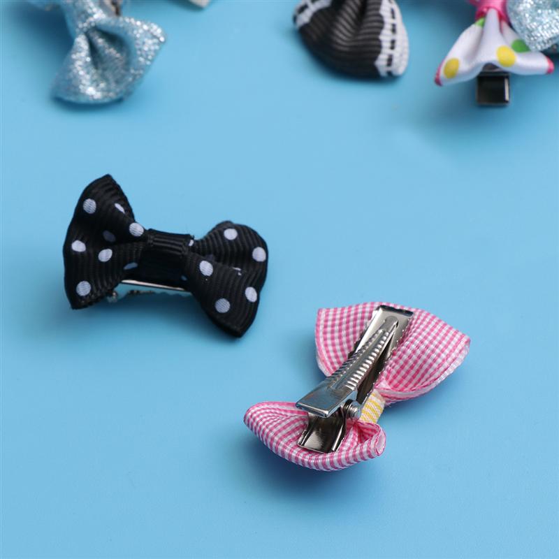 Nœud papillon en caoutchouc pour chien, 30 pièces, accessoires de toilettage faits à la main, ruban mixte, nœud de cheveux, couleur aléatoire