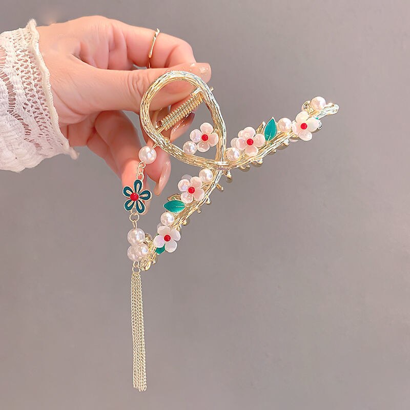 Pinzas para el pelo de estilo chino, horquillas de aleación de Palacio, horquillas de Camelia, pinzas de cangrejo con borla verde, accesorios para el cabello con personalidad: 31D