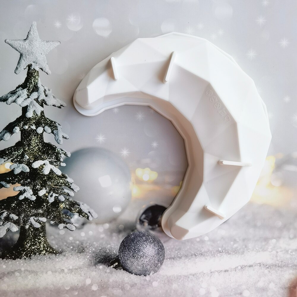 Crescent Moon Shape Silicone Cake Mold Pan Crescent Moonlight Sonata Mousse Cake Bread Pizza Baking Mold Kitchen Bakeware Tools