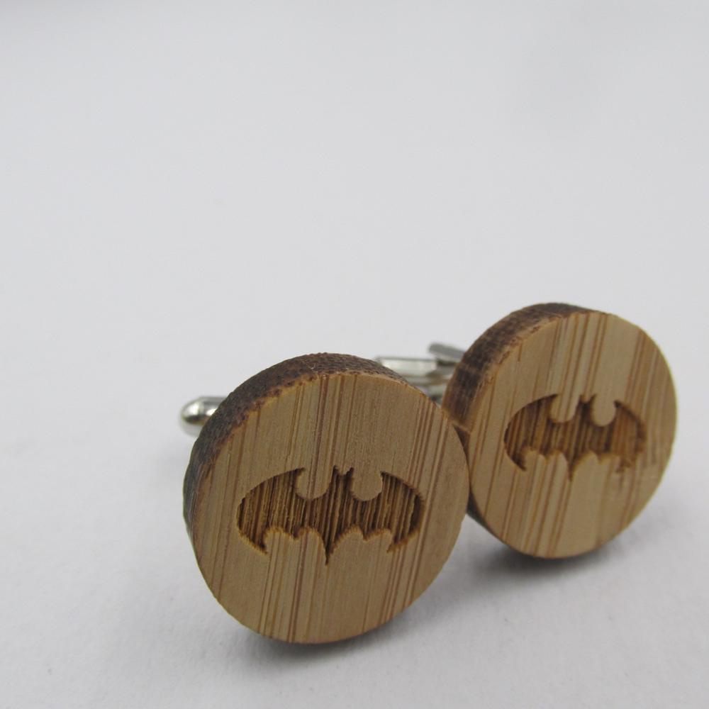 Moda Abotoaduras Para Os Homens de Madeira Dinossauro Animal Cervos Lobo Bat Cuff Link Acessório Do Casamento: bat