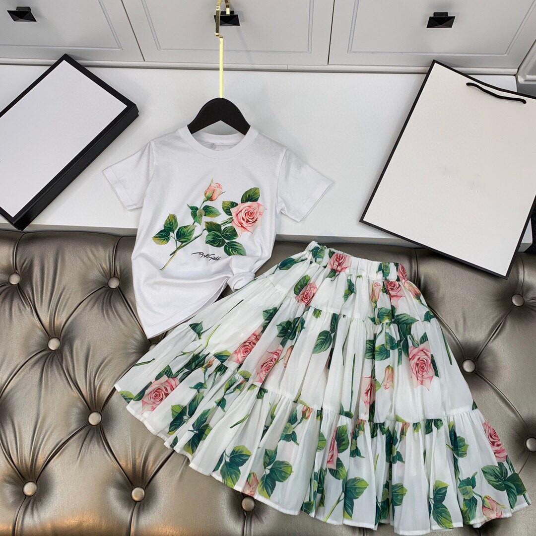 Moda da menina malha meninas roupas definir meninas verão marca de moda conjunto crianças camisa + saia 2 pçs da criança roupas da menina: MULTI / 160
