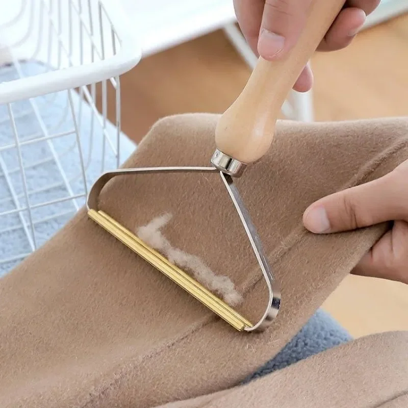 Hondenborstel Dierenhaarverwijderaar Houten handvat Hondenborstel Dubbelzijdige borstel voor honden Haarschraper Wollen balverwijdering Huisdieraccessoires