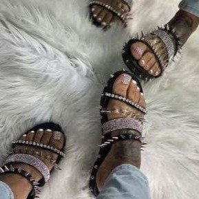 verzierte Flache Sandalen Sommer Frauen Hausschuhe Strand Schuhe Einzelnen Metall Dekoration Außerhalb Open Tee