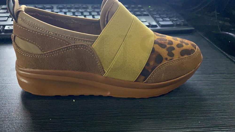 Kvinnors sneakers damer leopard vulkaniserade damskor glider på avslappnad kvinnlig platt komfort lätt vandringsskor kvinna 35 ~ 43