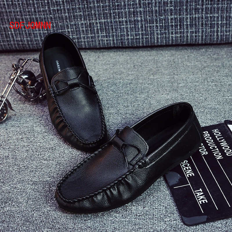Märke män loafers män läder fritidsskor vuxna mockasiner körskor män herrskor unisex
