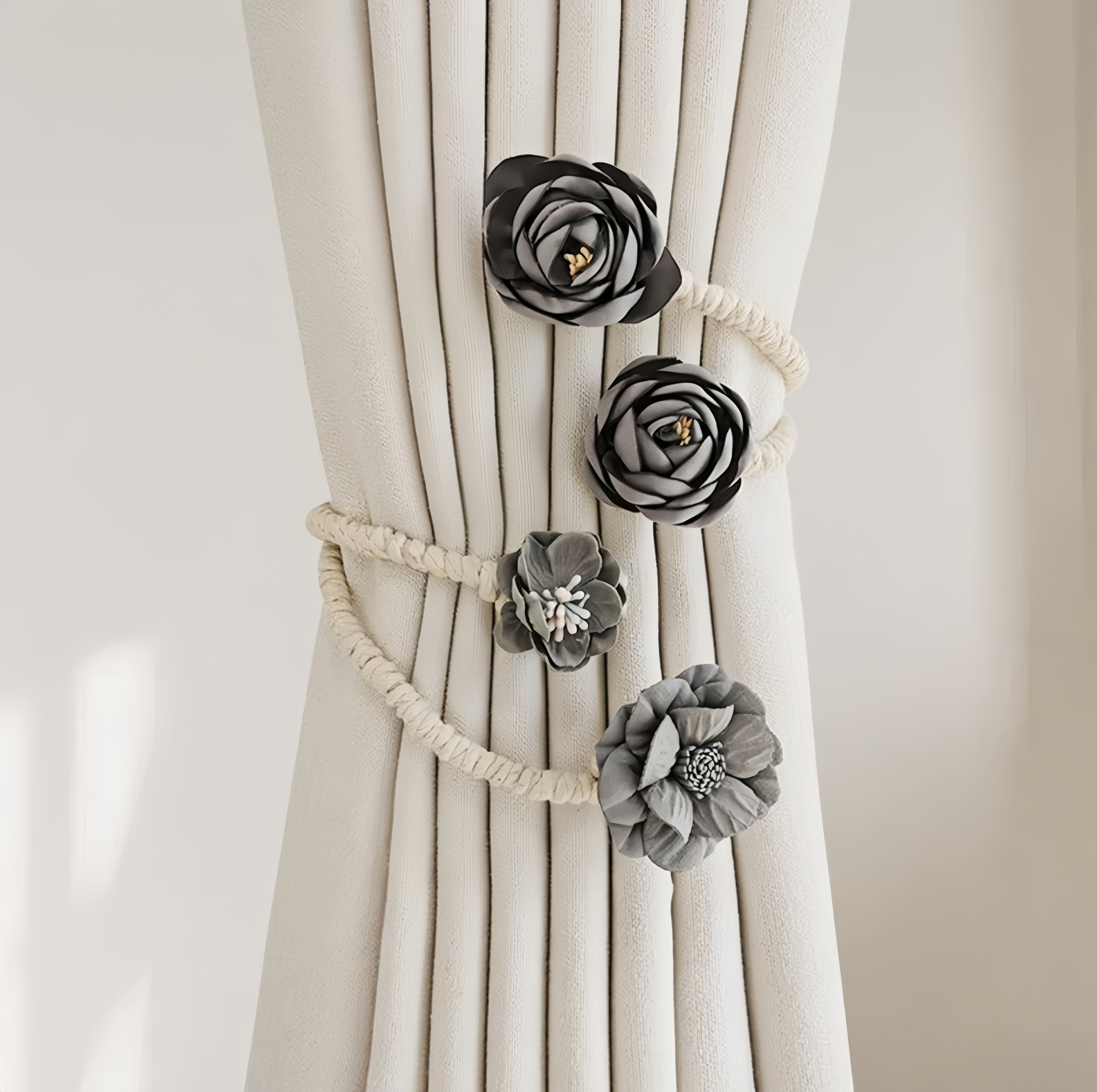Embrasse de rideau de fleurs et de branches faite à la main, support de gland, et moderne, adapté à la décoration de la maison, salon et chambre à coucher: Gris clair