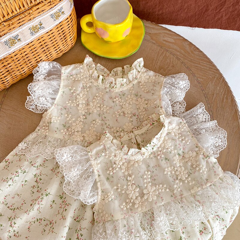 Abito per bambina primavera estate abito in pizzo floreale principessa abito da festa di compleanno senza maniche per bambina abito in cotone per bambina