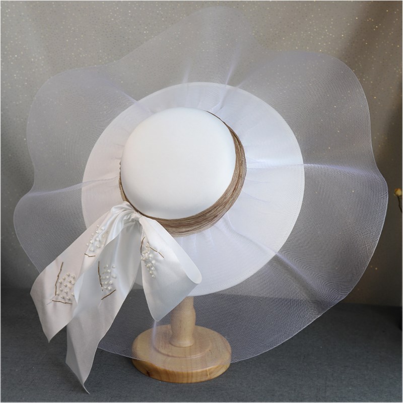 Chapeau de mariage français , Vintage fée Hepburn, anglais, Satin blanc, tempérament robe Photo voyage rétro, casquette, accessoires